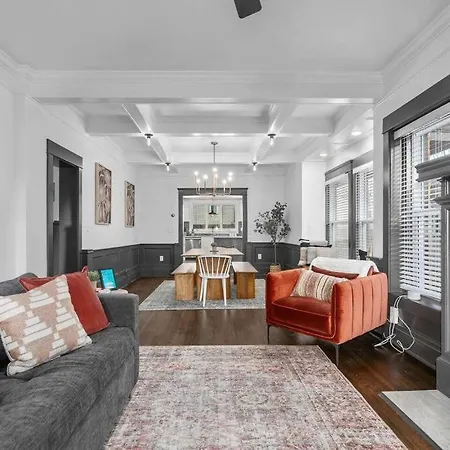 Walnut Remodeled Modern 5Br Home Walkable King Bed
